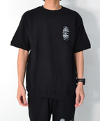 アスレジャーブランド Engross（エングロス）のSweat Short Sleeve（スウェットショートスリーブ）ブラック モデル着用イメージ
