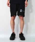 アスレジャーブランド Engross（エングロス）のSweat Shorts（スウェットショーツ）ブラック モデル着用イメージ