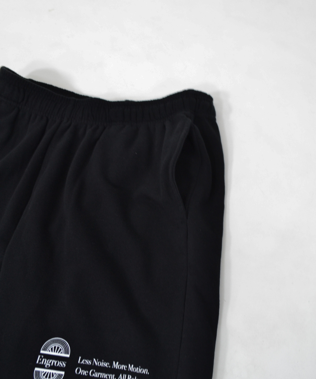 アスレジャーブランド Engross（エングロス）のSweat Shorts（スウェットショーツ）ブラック 平置き画像 ポケット
