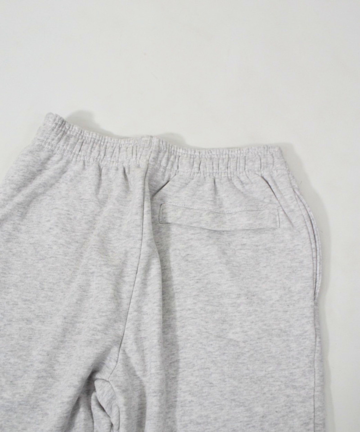 アスレジャーブランド Engross（エングロス）のSweat Shorts（スウェットショーツ）グレー 平置き画像 ポケット