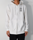 アスレジャーブランド Engross（エングロス）のQuick-Dry Zip Hoodie（クイックドライフーディー）ホワイト モデル着用イメージ