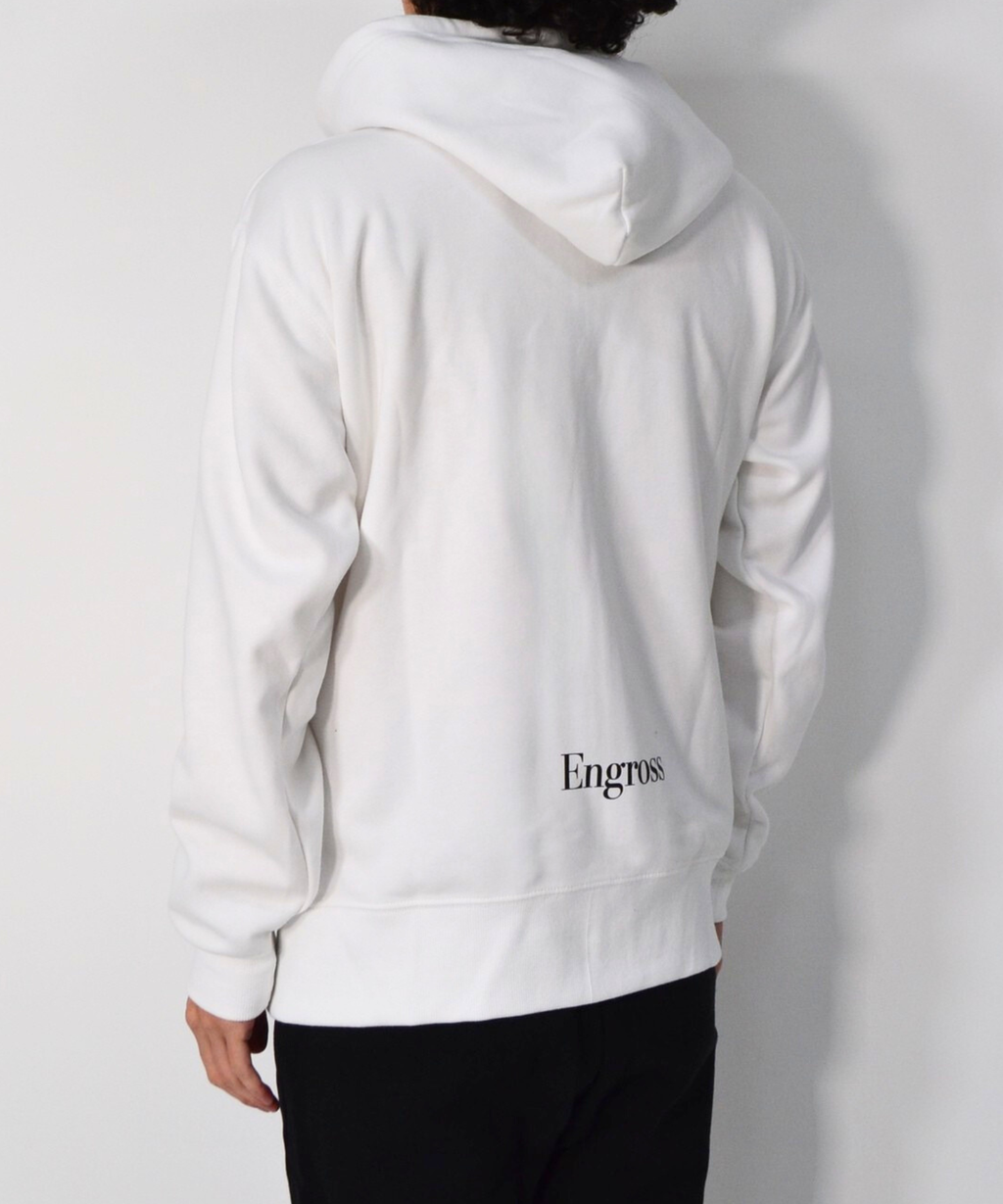 アスレジャーブランド Engross（エングロス）のQuick-Dry Zip Hoodie（クイックドライフーディー）ホワイト モデル着用イメージ