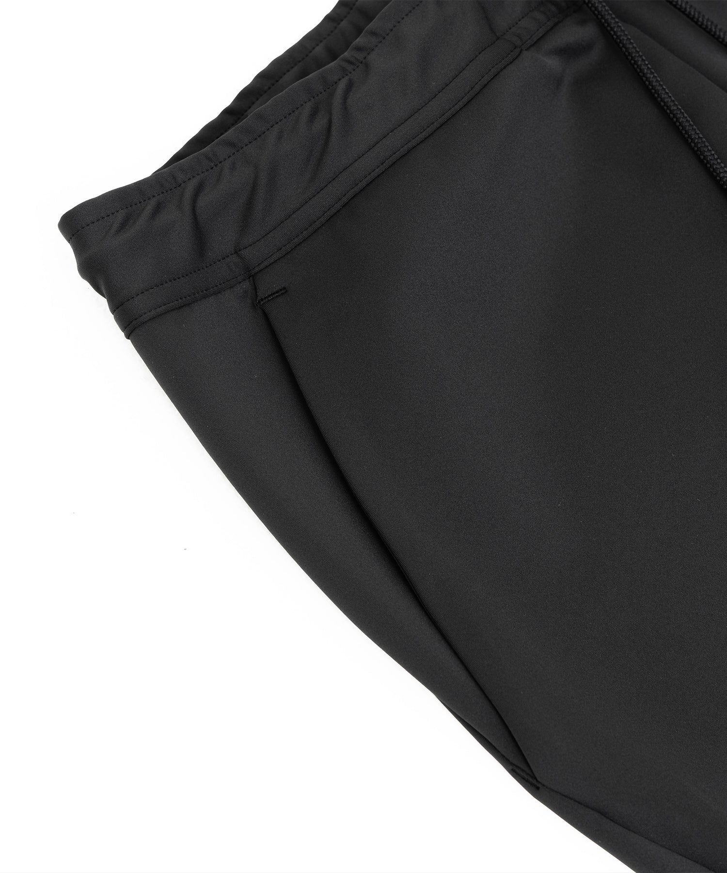 アスレジャーブランド Engross（エングロス）のLightweight Long Pants（ライトウェイトロングパンツ）ブラック 平置きアイテム画像