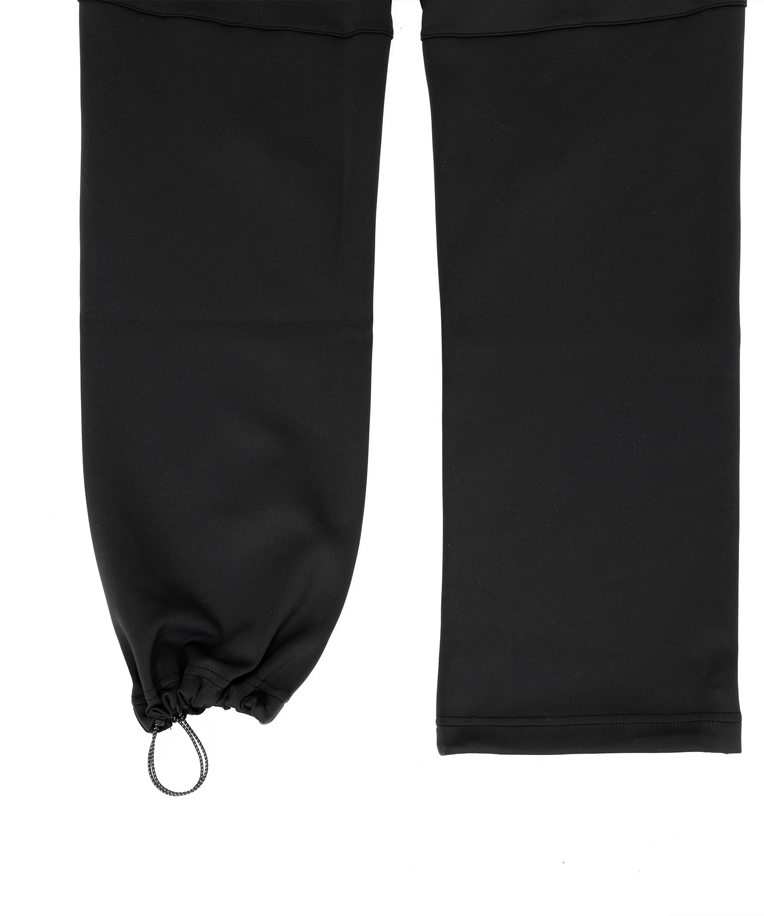 アスレジャーブランド Engross（エングロス）のLightweight Long Pants（ライトウェイトロングパンツ）ブラック 平置きアイテム画像