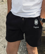 アスレジャーブランド Engross（エングロス）のLogo Half Pants（ロゴハーフパンツ）ブラック モデル着用イメージ