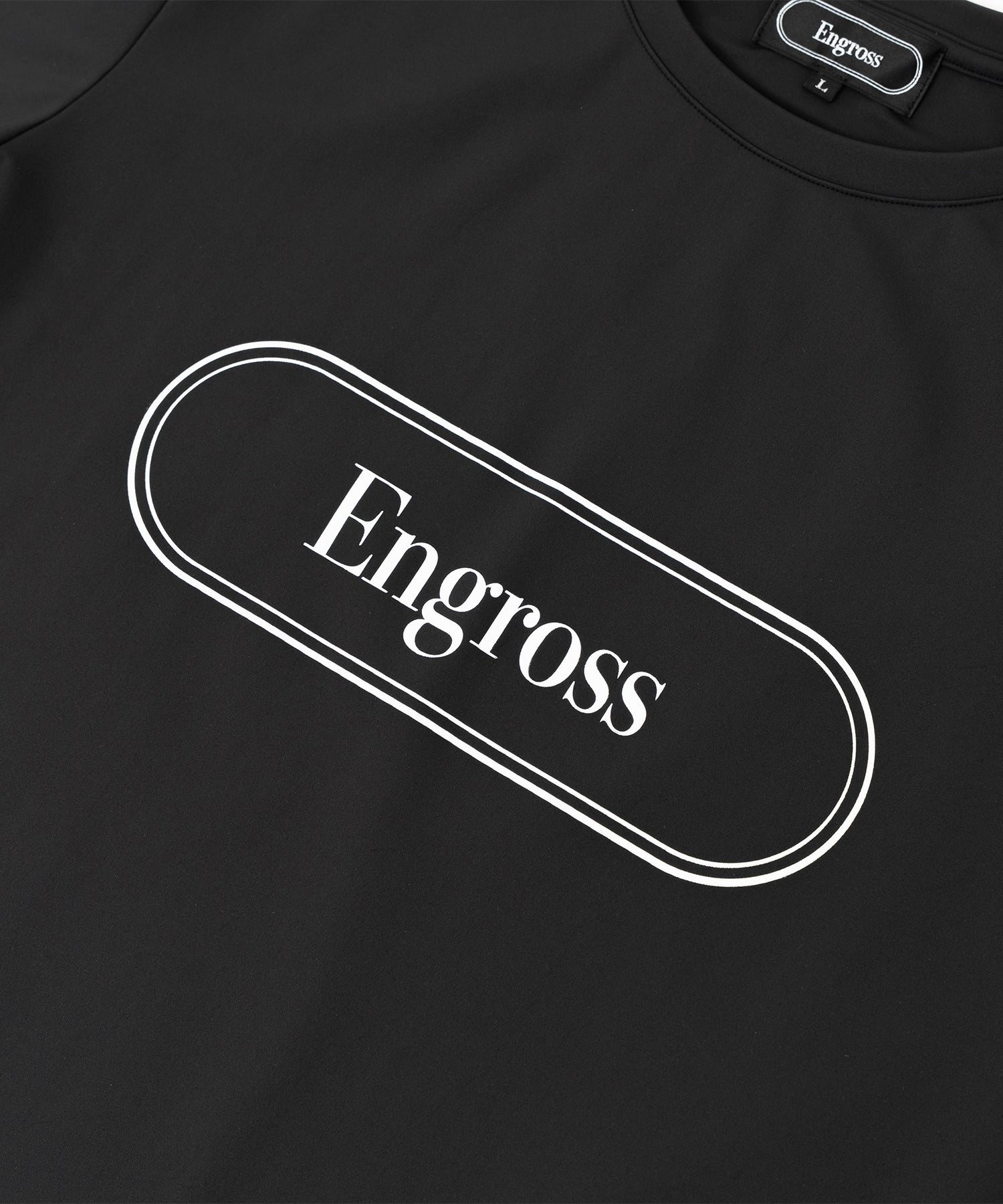 アスレジャーブランド Engross（エングロス）のTrack Logo T-shirt（トラックロゴTシャツ）ブラック 平置きアイテム画像