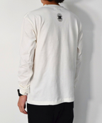 アスレジャーブランド Engross（エングロス）のOrganic Cotton Long Sleeve T-shirt（オーガニックコットンロングスリーブTシャツ）ホワイト モデル着用イメージ